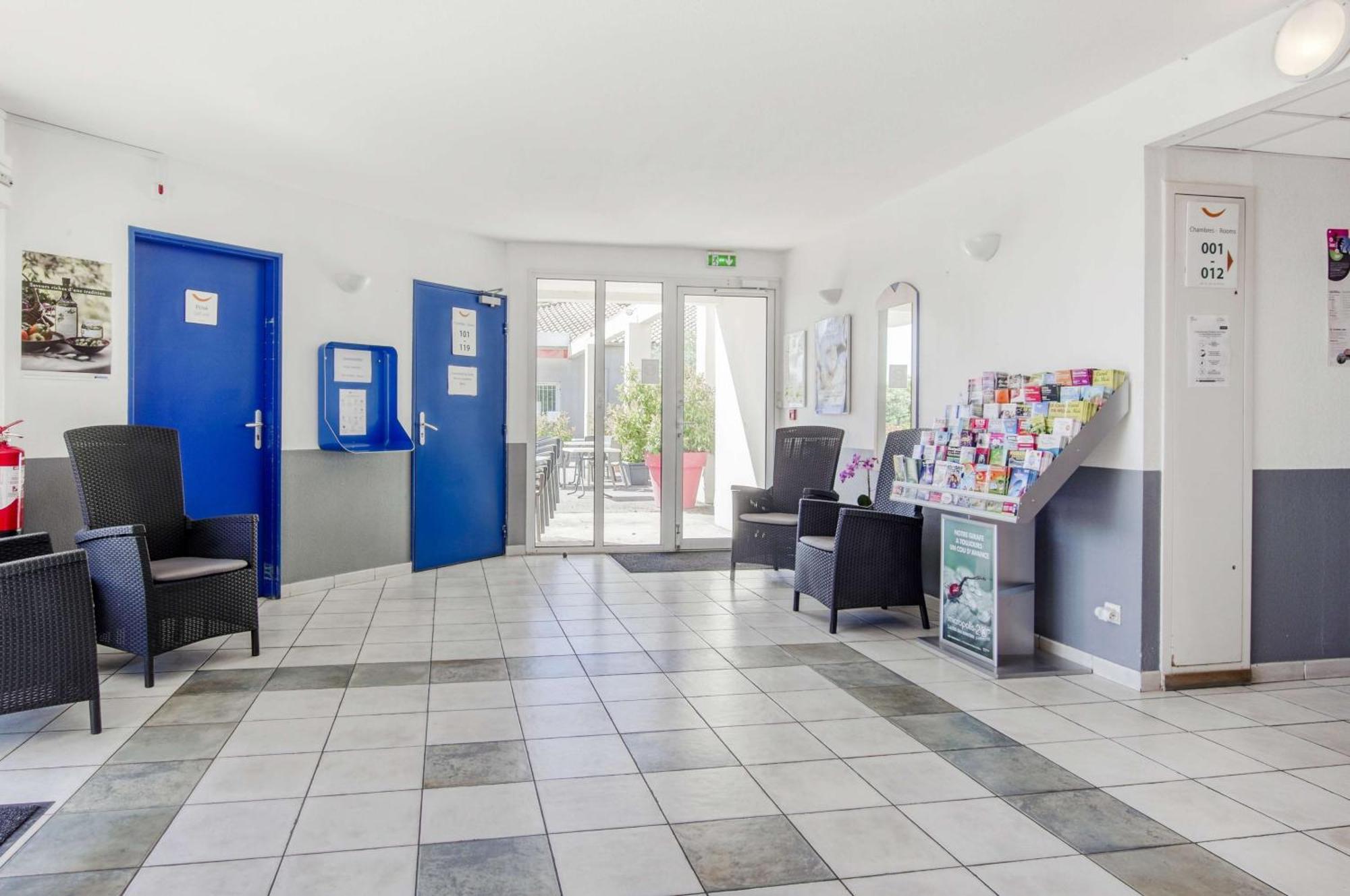 Brit Hotel Clermont-lʼHérault エクステリア 写真