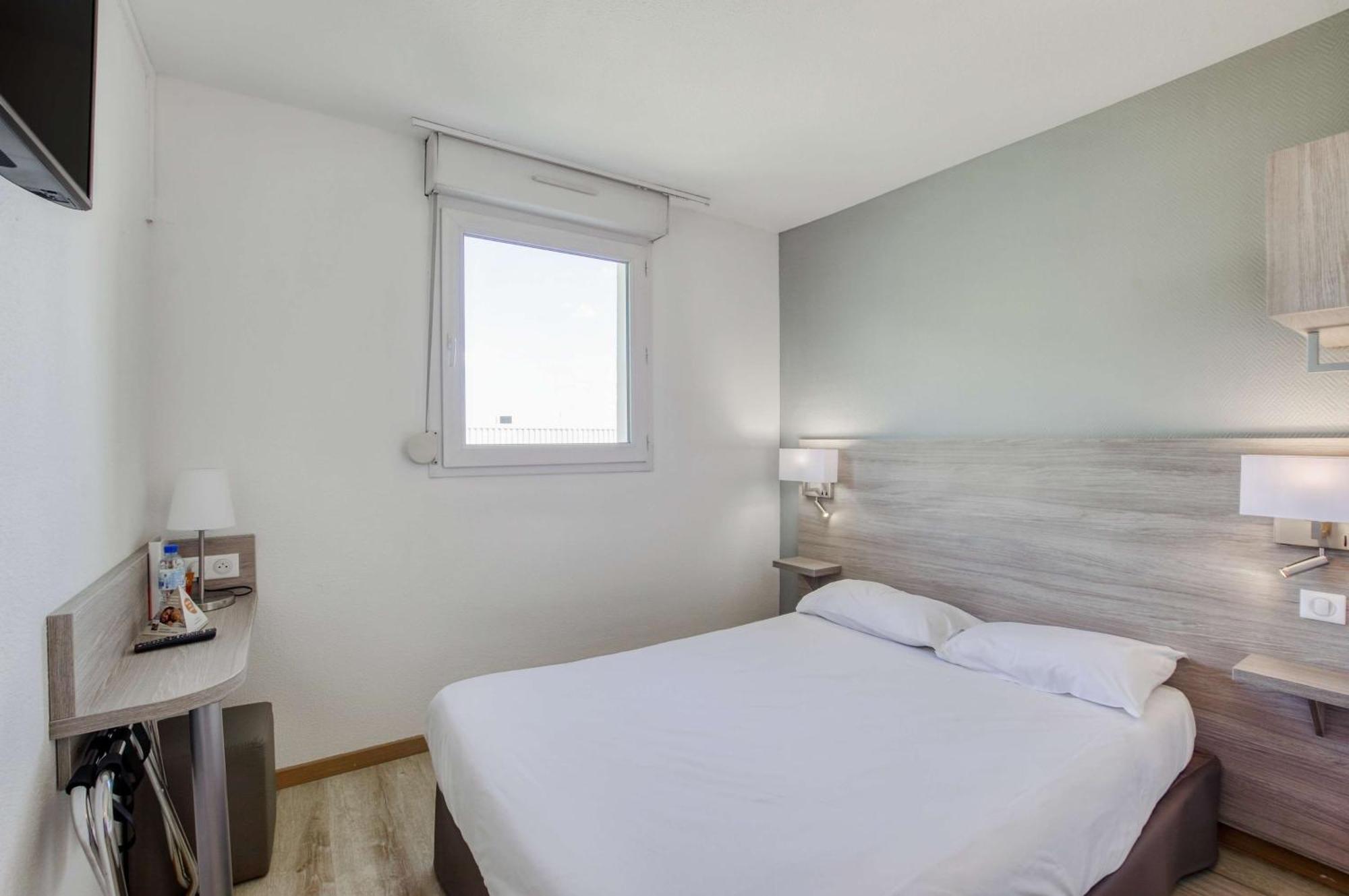 Brit Hotel Clermont-lʼHérault エクステリア 写真